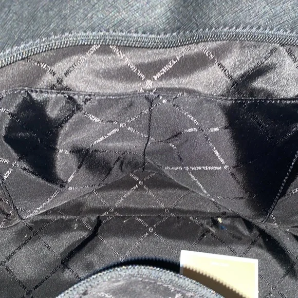 Micheal Kors medium travel bag - Picture 4 of 7